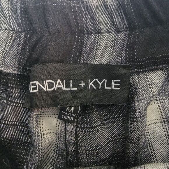 Kendall & Kylie Black and White Plaid Wide Leg Pants - Picture 6 of 9